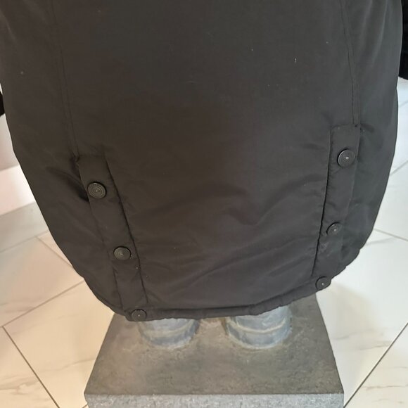 CANADA WEATHER GEAR BLACK PARKA/DETACHABLE FAUX FUR (SMALL) - Picture 6 of 9